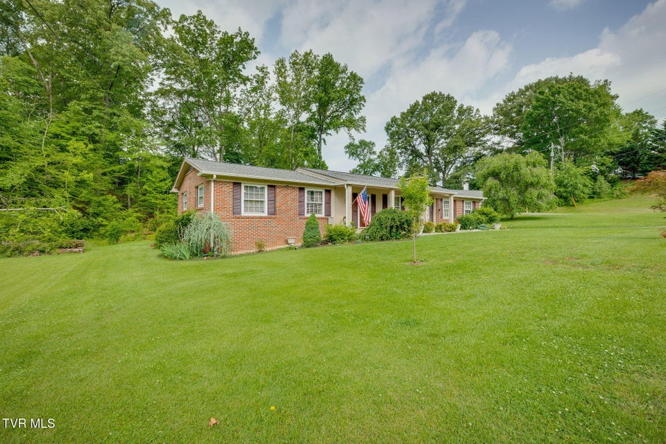 Photo #5: 908 Spring Valley Drive