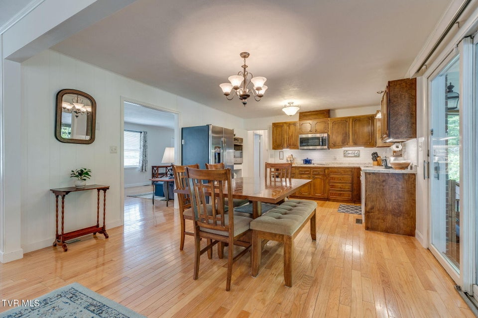 Photo #12: 908 Spring Valley Drive