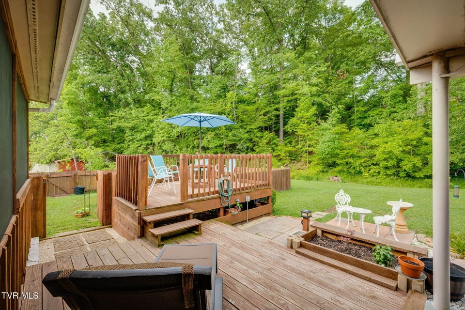 Photo #33: 908 Spring Valley Drive