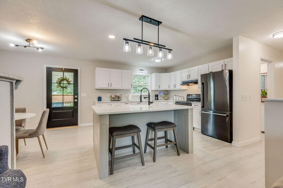 Photo #9: 1111 Sycamore Creek Drive