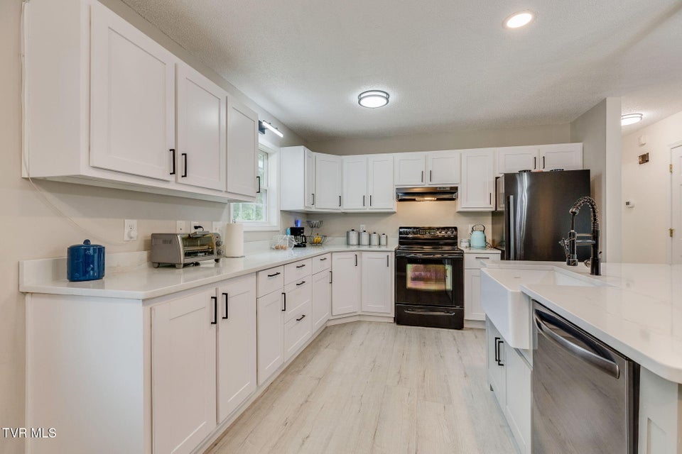 Photo #12: 1111 Sycamore Creek Drive