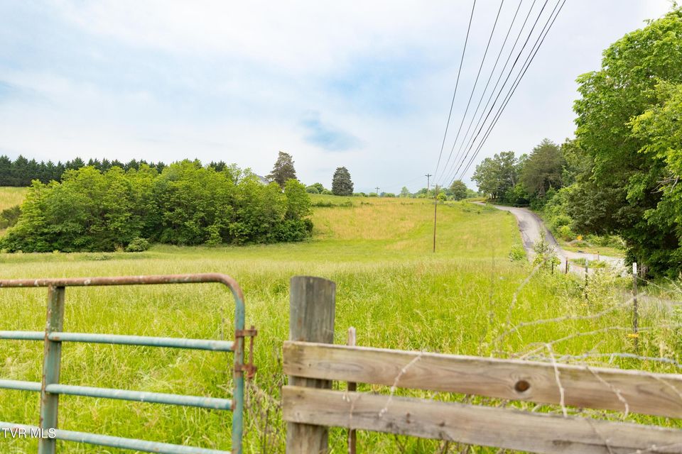 Photo #4: 935 Mount Hebron Road