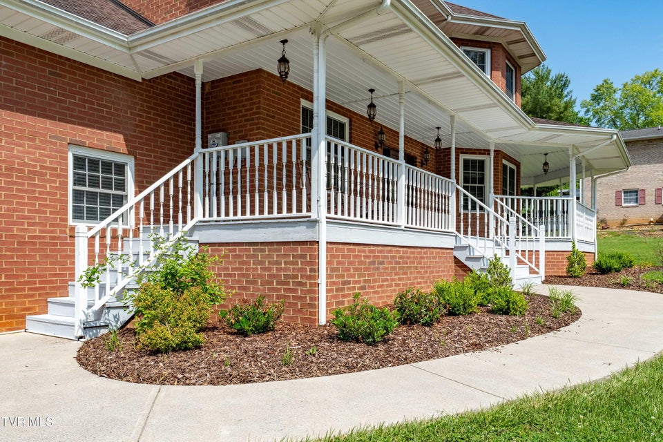 Photo #4: 4601 Stillwood Court