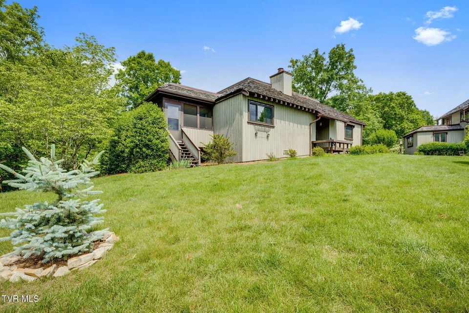 Photo #4: 100 Periwinkle Pl Place