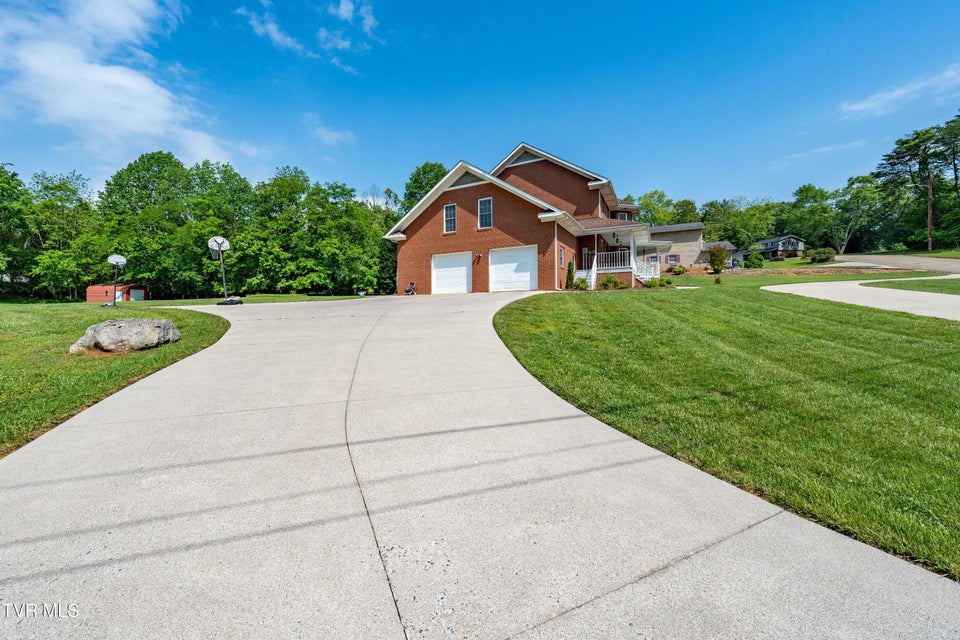 Photo #59: 4601 Stillwood Court
