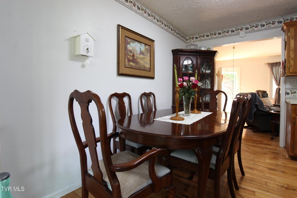 Photo #15: 16319 Mary Street