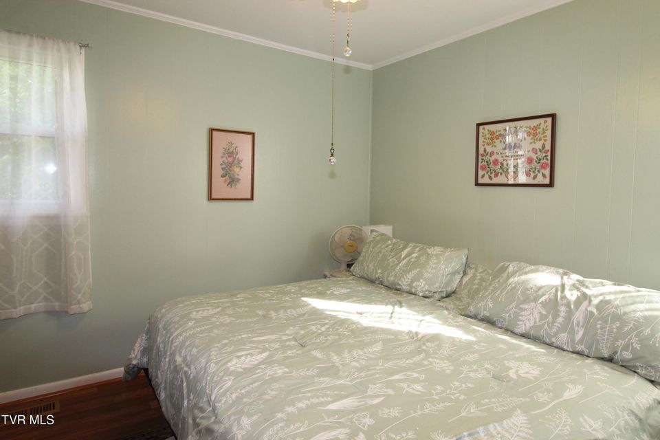 Photo #26: 16319 Mary Street