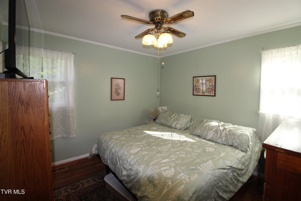 Photo #27: 16319 Mary Street
