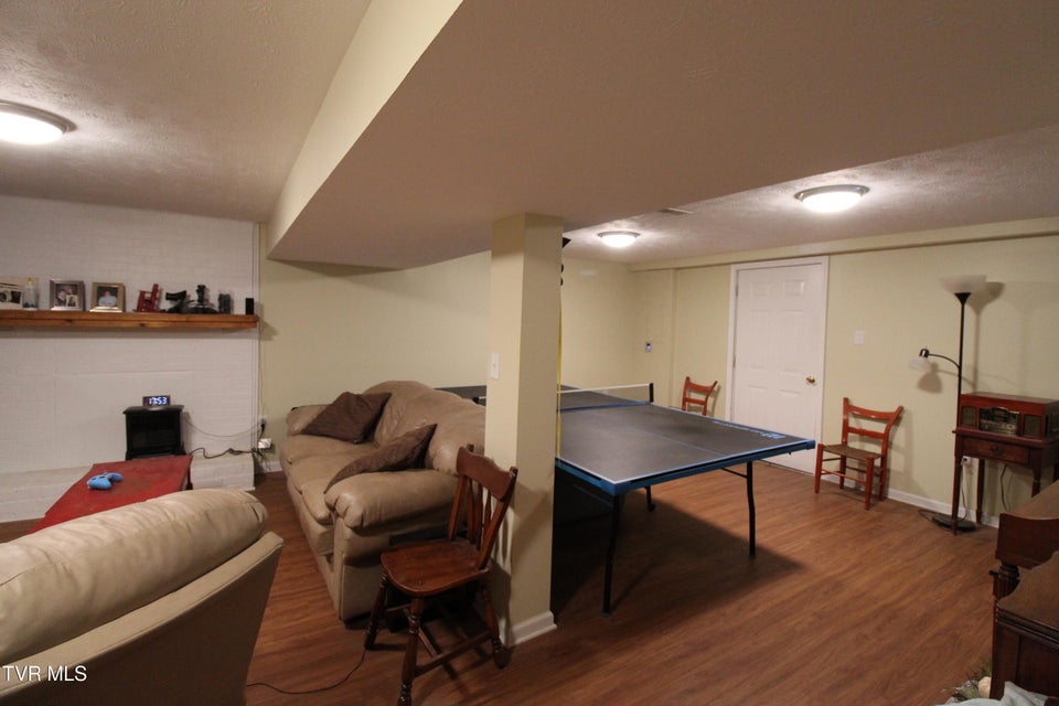 Photo #38: 16319 Mary Street