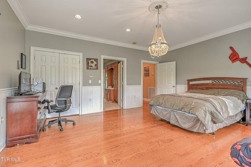 Photo #33: 2041 King College Road
