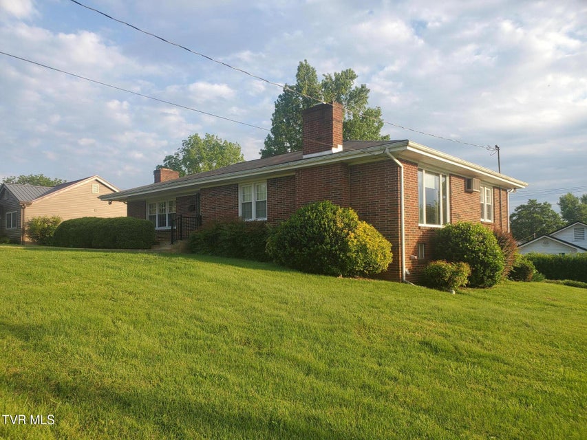Photo #2: 405 7th Street