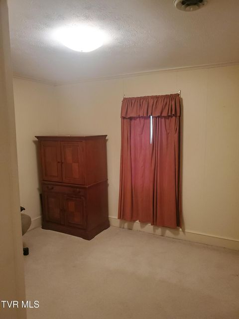 Photo #11: 405 7th Street
