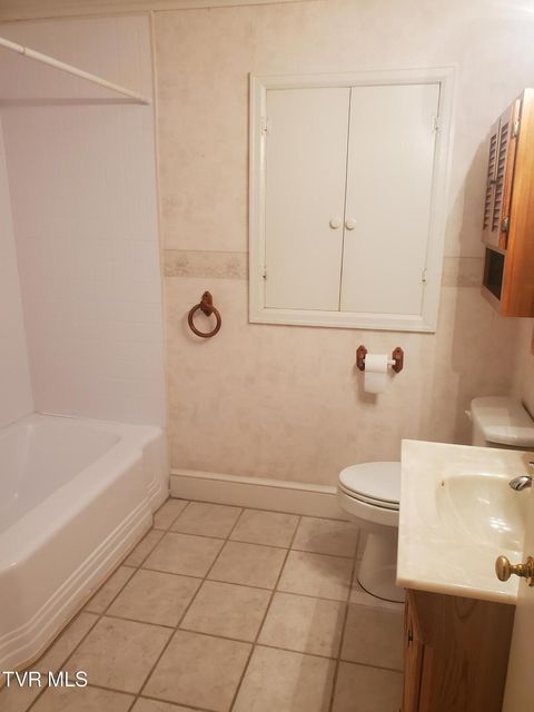 Photo #13: 405 7th Street