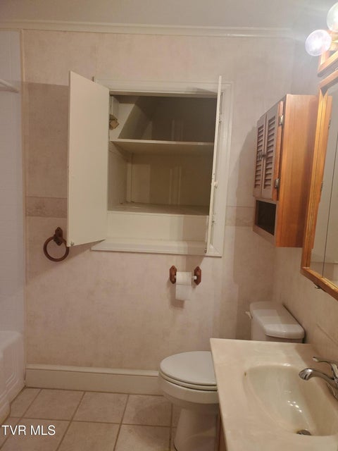 Photo #14: 405 7th Street