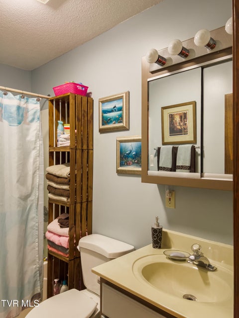Photo #25: 519 Foxgate Drive