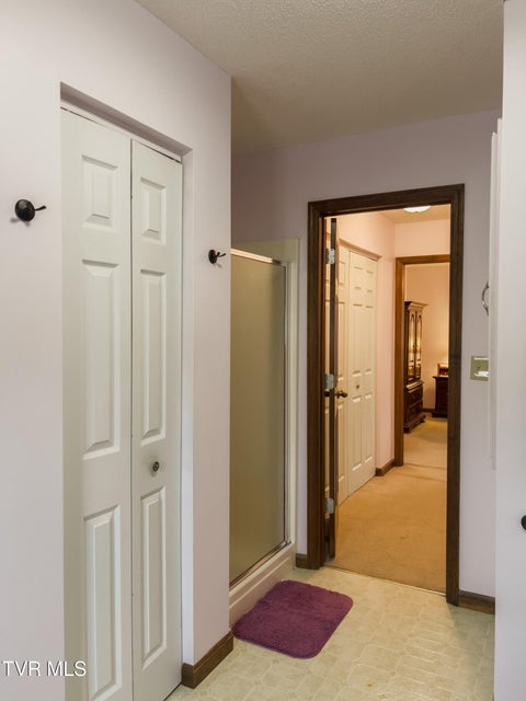 Photo #32: 519 Foxgate Drive