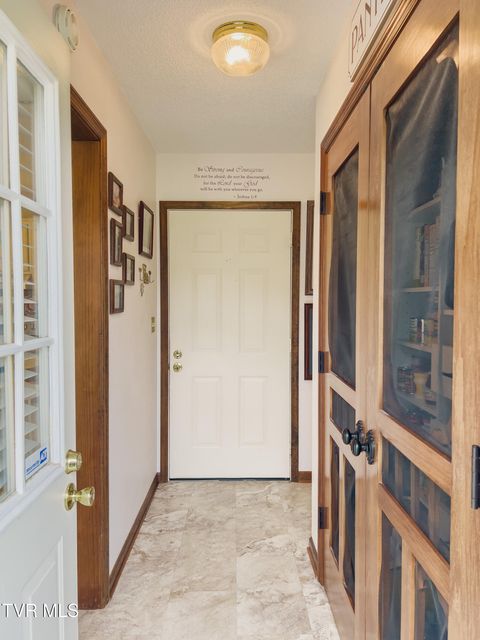 Photo #17: 519 Foxgate Drive