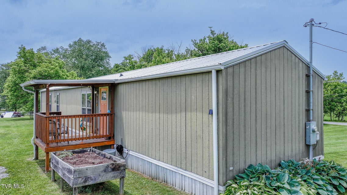 Photo #5: 4739 Greenwood Drive