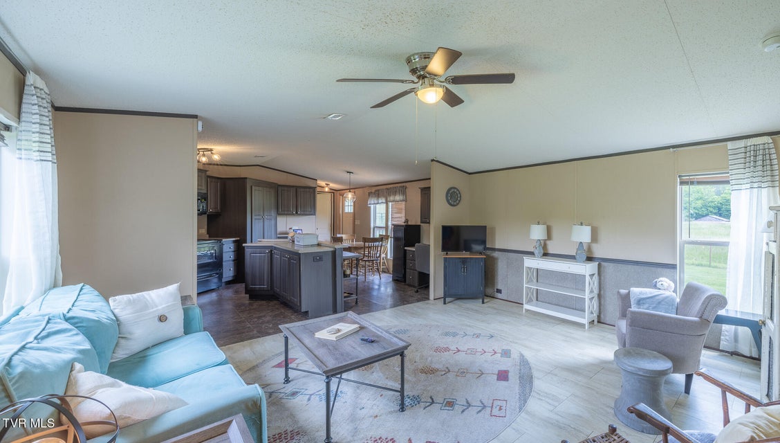Photo #3: 4739 Greenwood Drive