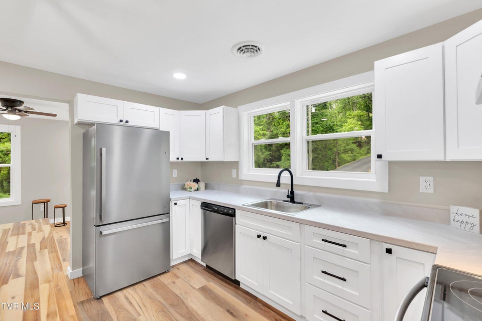 Photo #10: 1228 Harrison Avenue