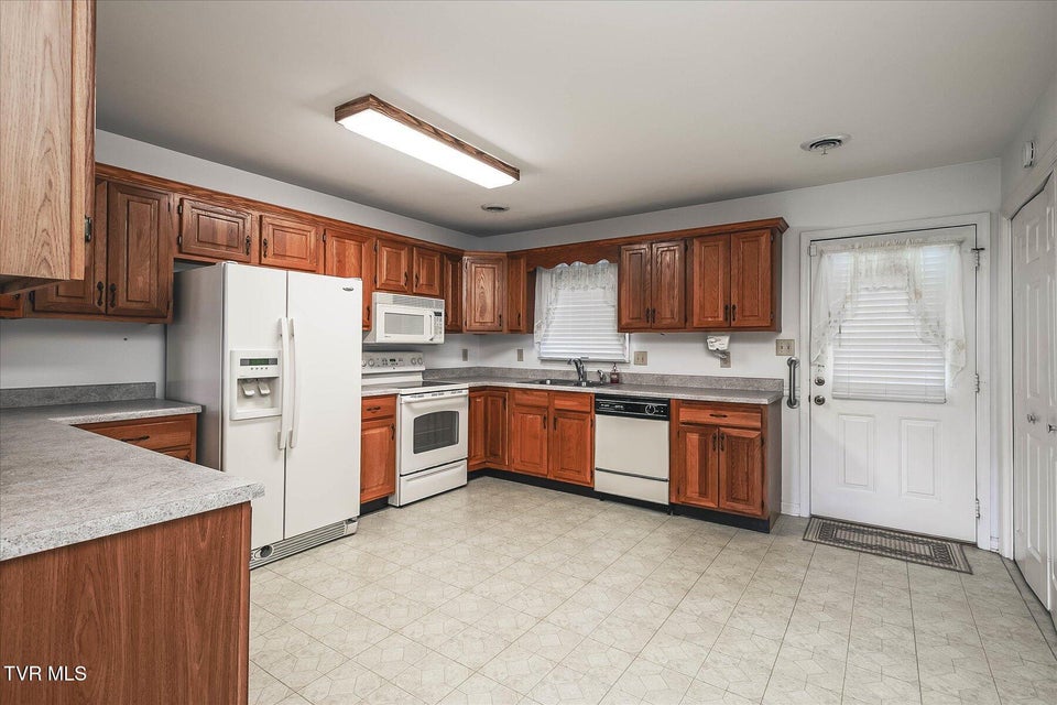 Photo #13: 1544 Jessee Street