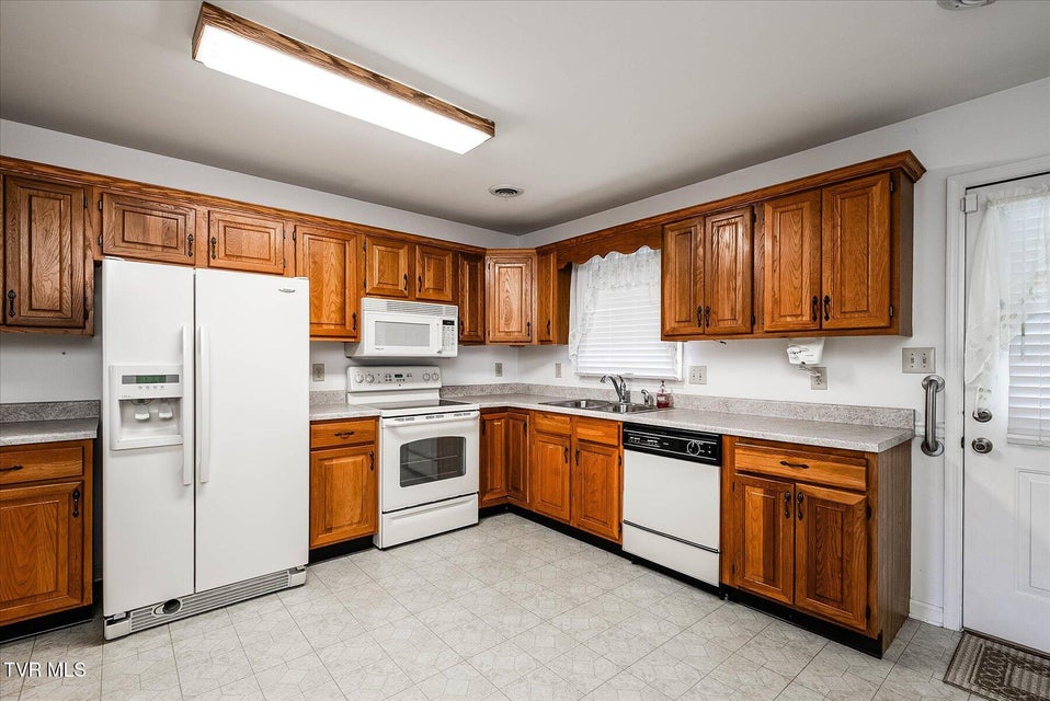 Photo #14: 1544 Jessee Street