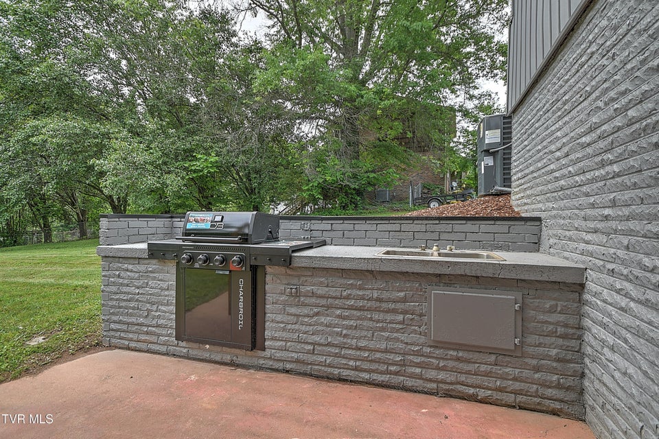 Photo #58: 145 Elm Heights Street