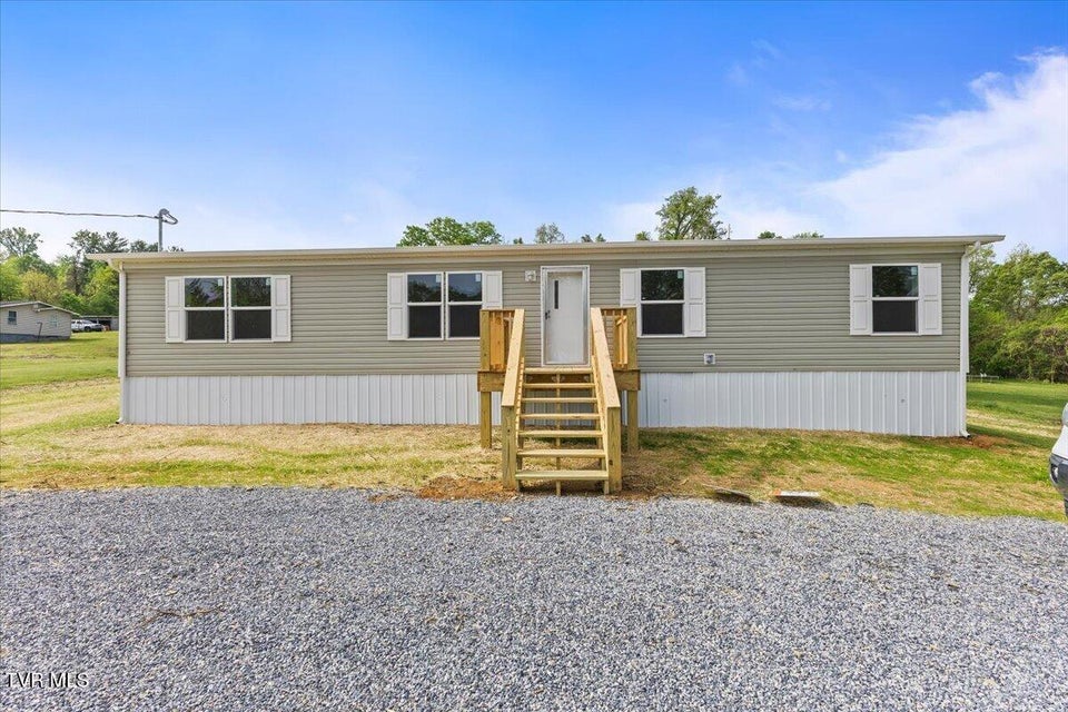 Photo #3: 113 Hicks Dr Drive