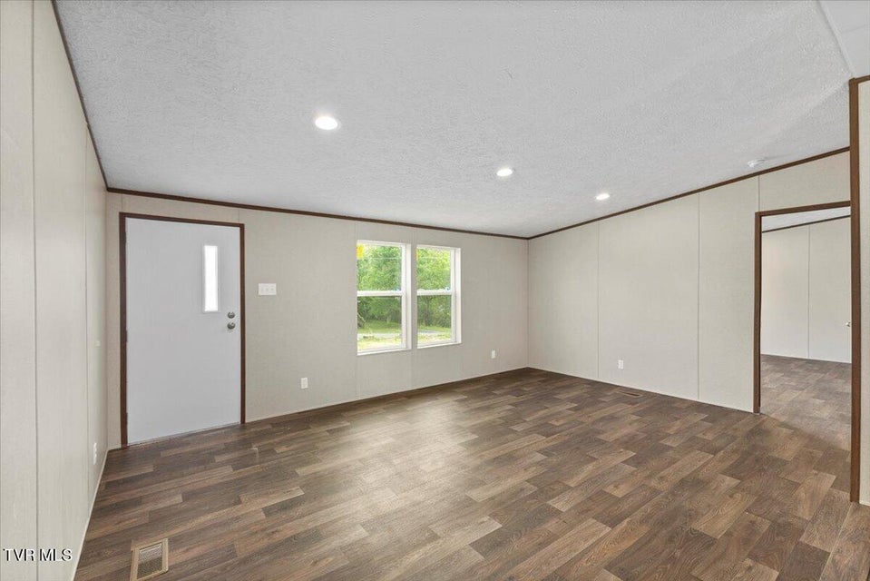 Photo #4: 113 Hicks Dr Drive