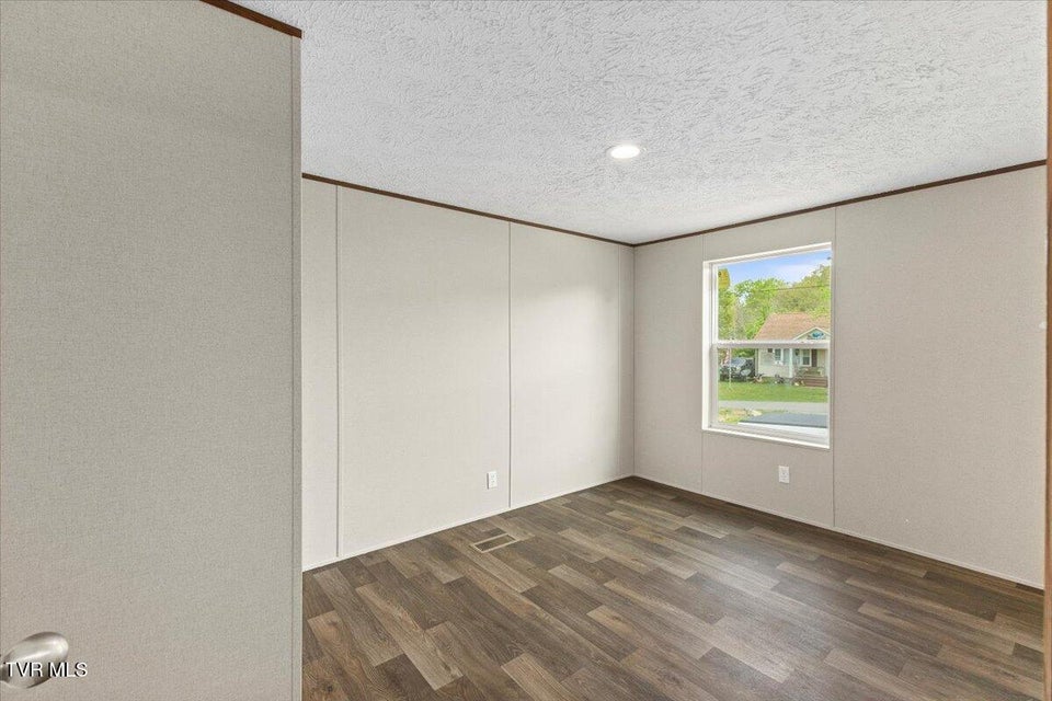 Photo #10: 113 Hicks Dr Drive