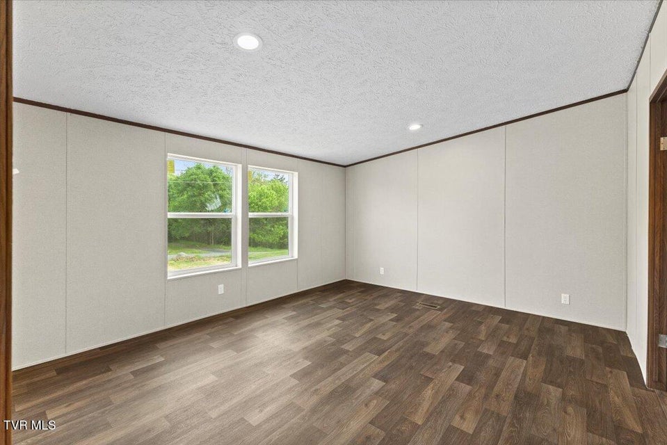 Photo #19: 113 Hicks Dr Drive