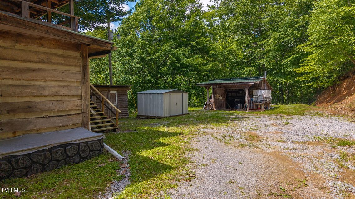 Photo #5: 632 Jacobs Hollow Road