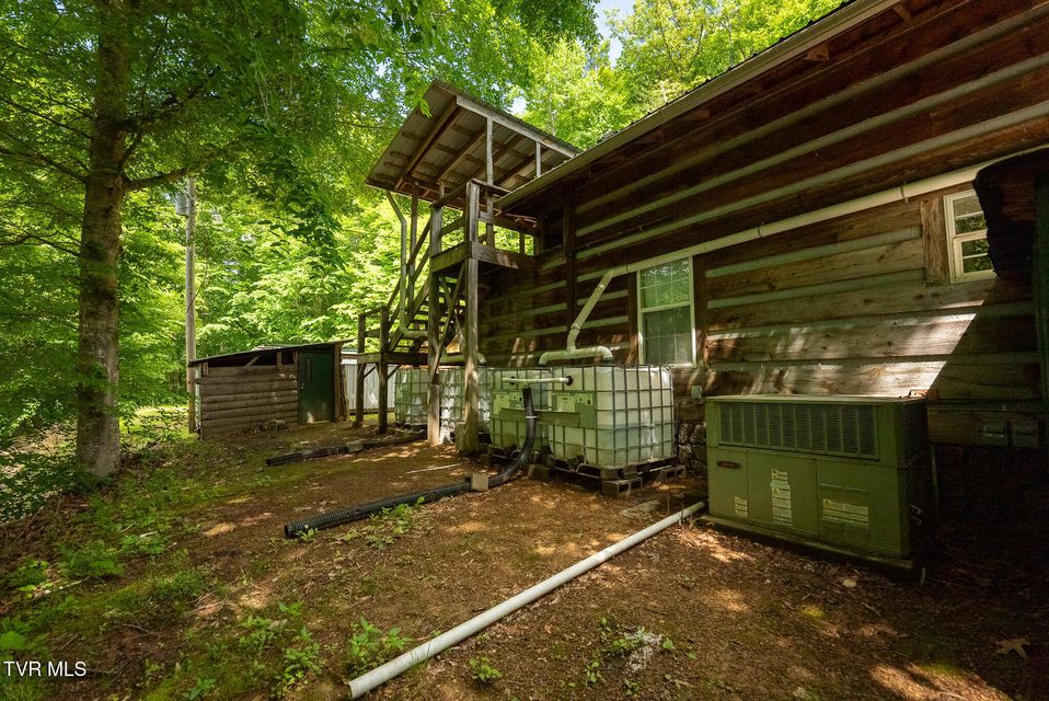 Photo #6: 632 Jacobs Hollow Road