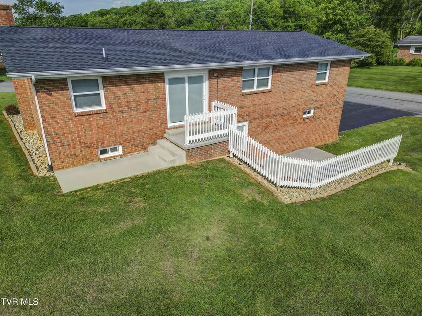 Photo #6: 229 Minuteman Drive