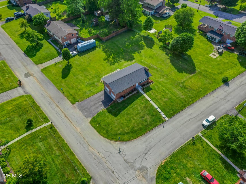 Photo #10: 229 Minuteman Drive