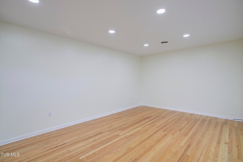 Photo #11: 229 Minuteman Drive