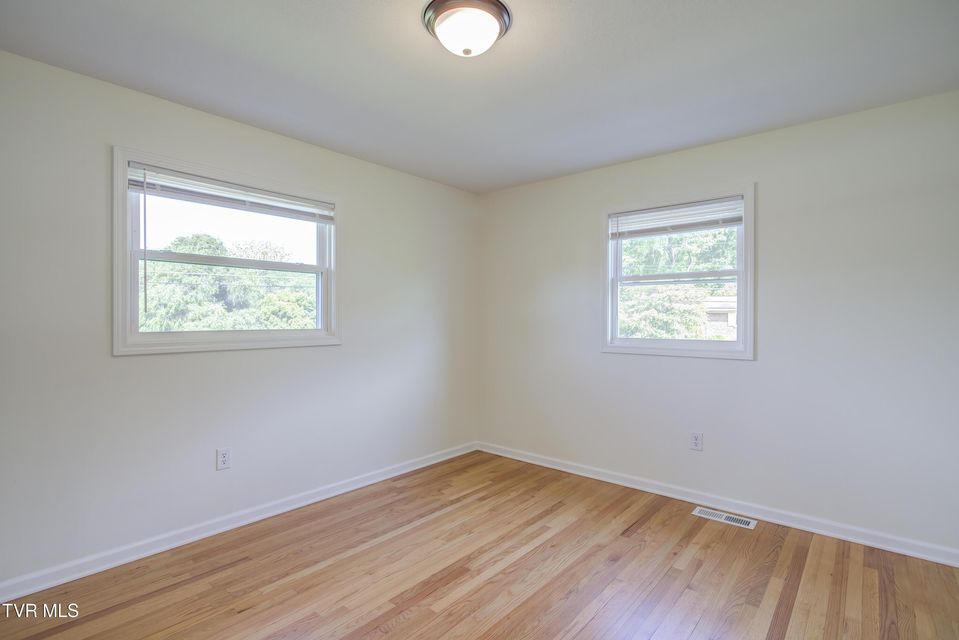 Photo #23: 229 Minuteman Drive