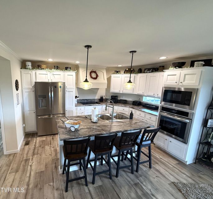 Photo #15: 1086 Highland Meadows Way