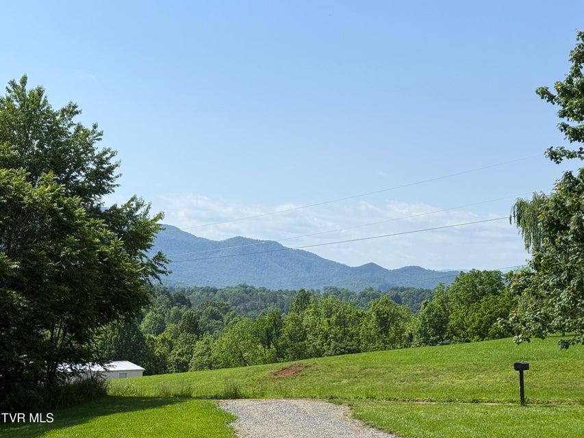 Photo #33: 1086 Highland Meadows Way