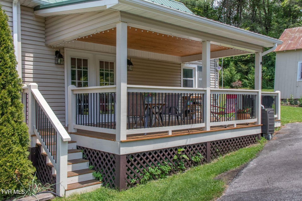 Photo #3: 435 Sulpher Spring Road