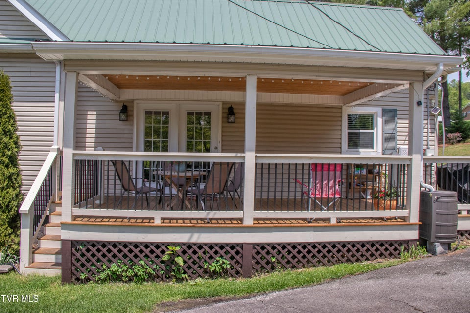 Photo #27: 435 Sulpher Spring Road
