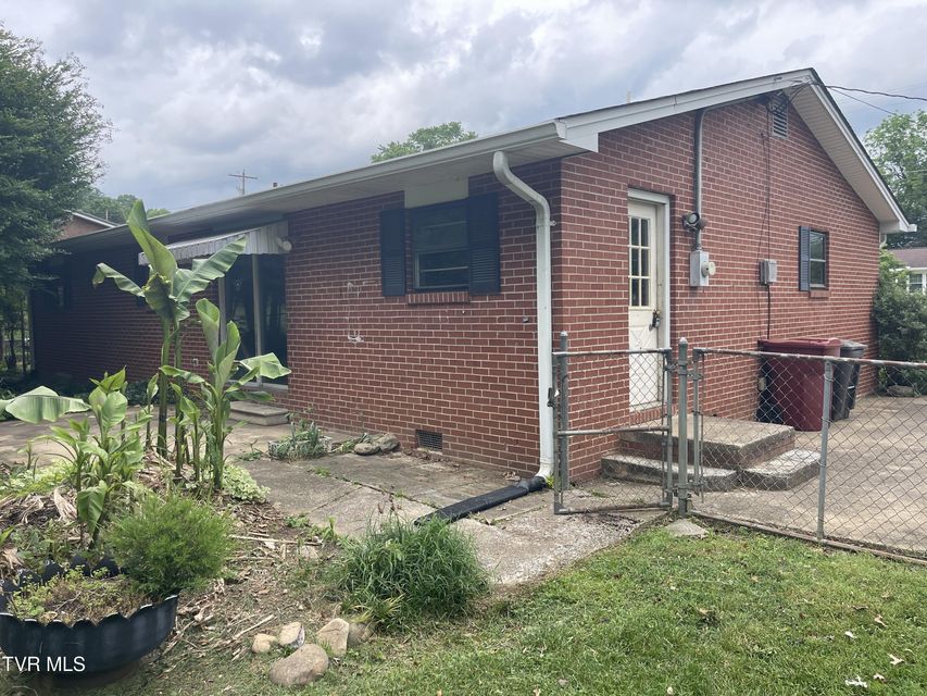 Photo #17: 2709 Oak Cliff Court