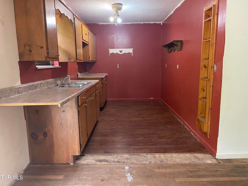 Photo #29: 2709 Oak Cliff Court
