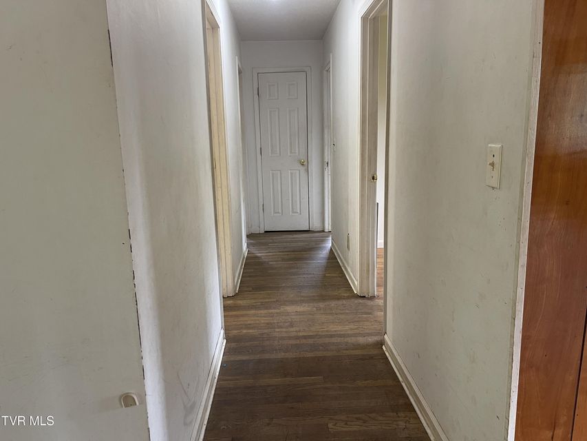 Photo #31: 2709 Oak Cliff Court