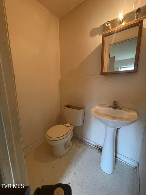 Photo #42: 2709 Oak Cliff Court