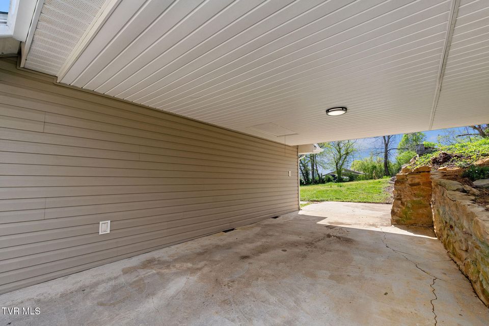Photo #13: 127 Jones Street