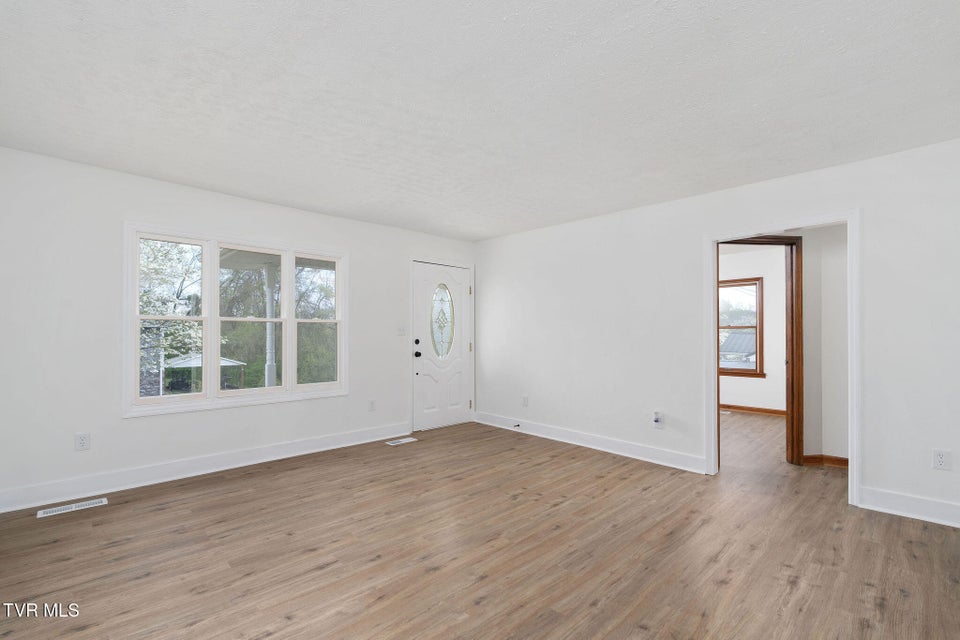 Photo #7: 127 Jones Street