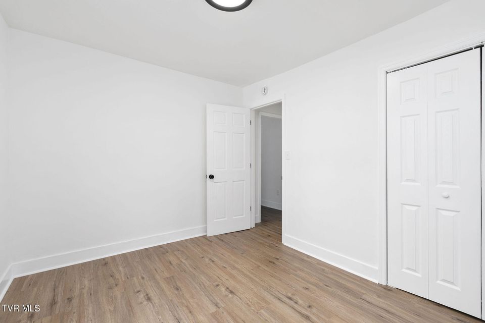 Photo #16: 127 Jones Street