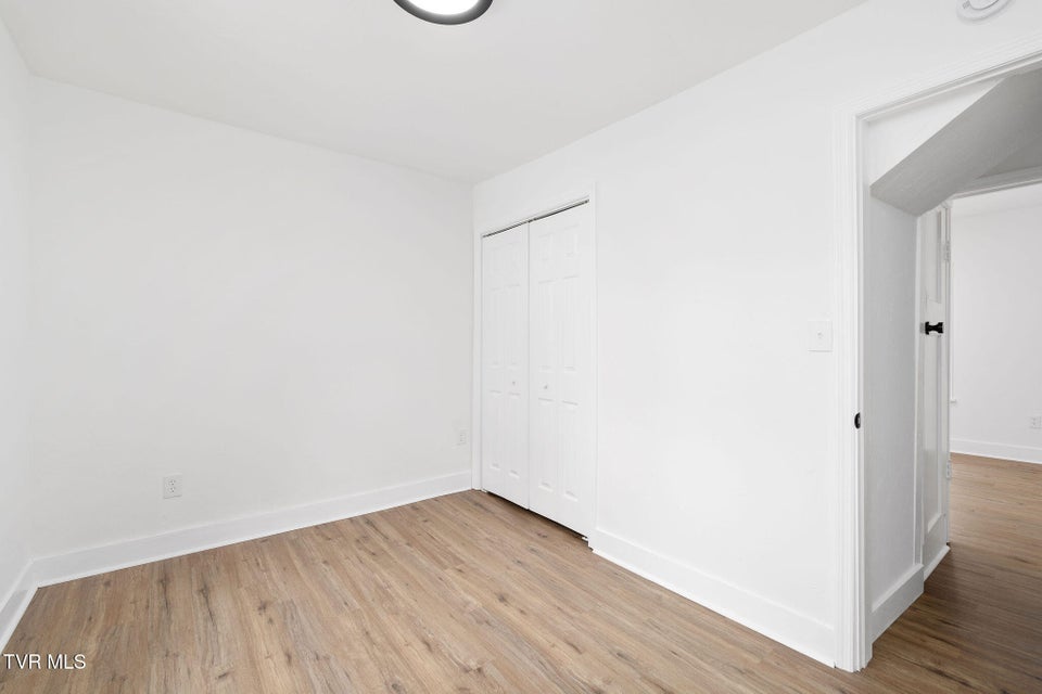 Photo #18: 127 Jones Street