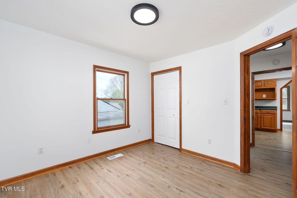 Photo #21: 127 Jones Street